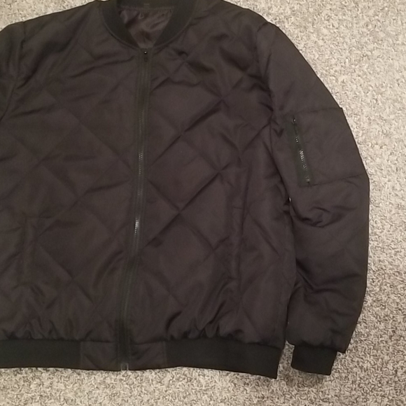 Bomber style spring jacket - Picture 2 of 8